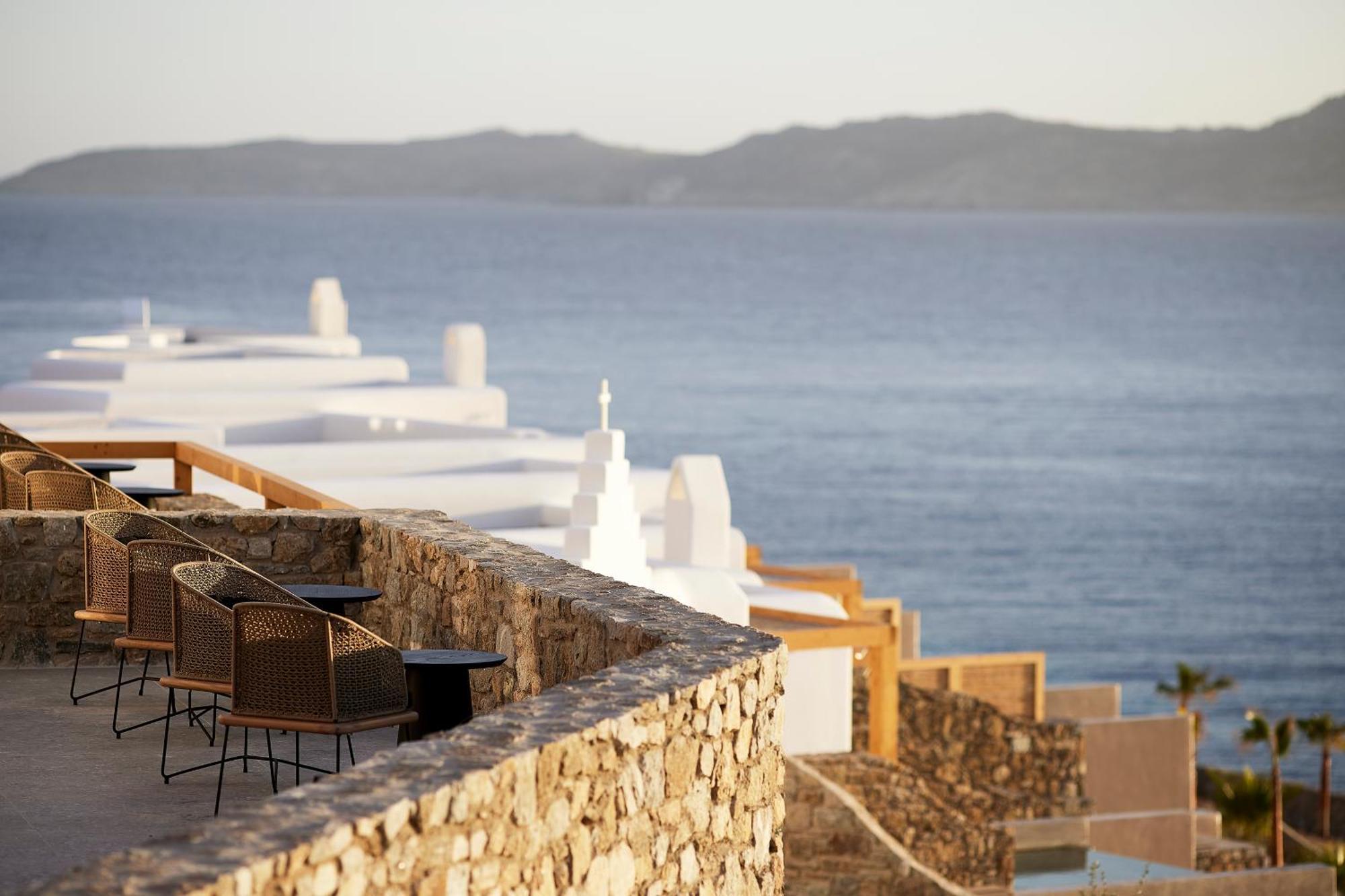 Amazon Mykonos Suites & Spa Agios Ioannis Diakoftis Exterior foto