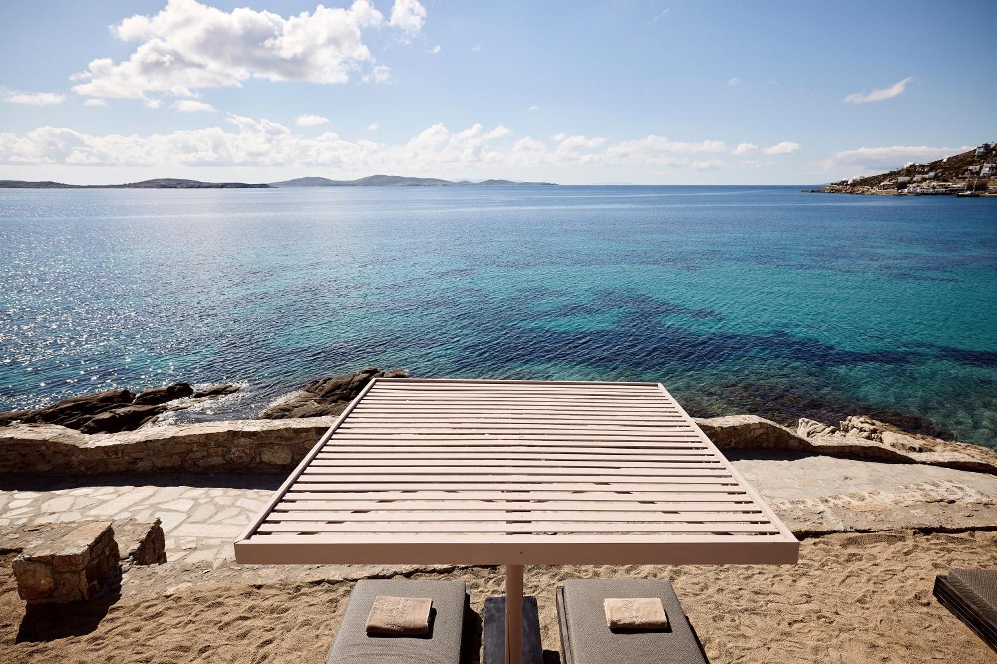 Amazon Mykonos Suites & Spa Agios Ioannis Diakoftis Exterior foto