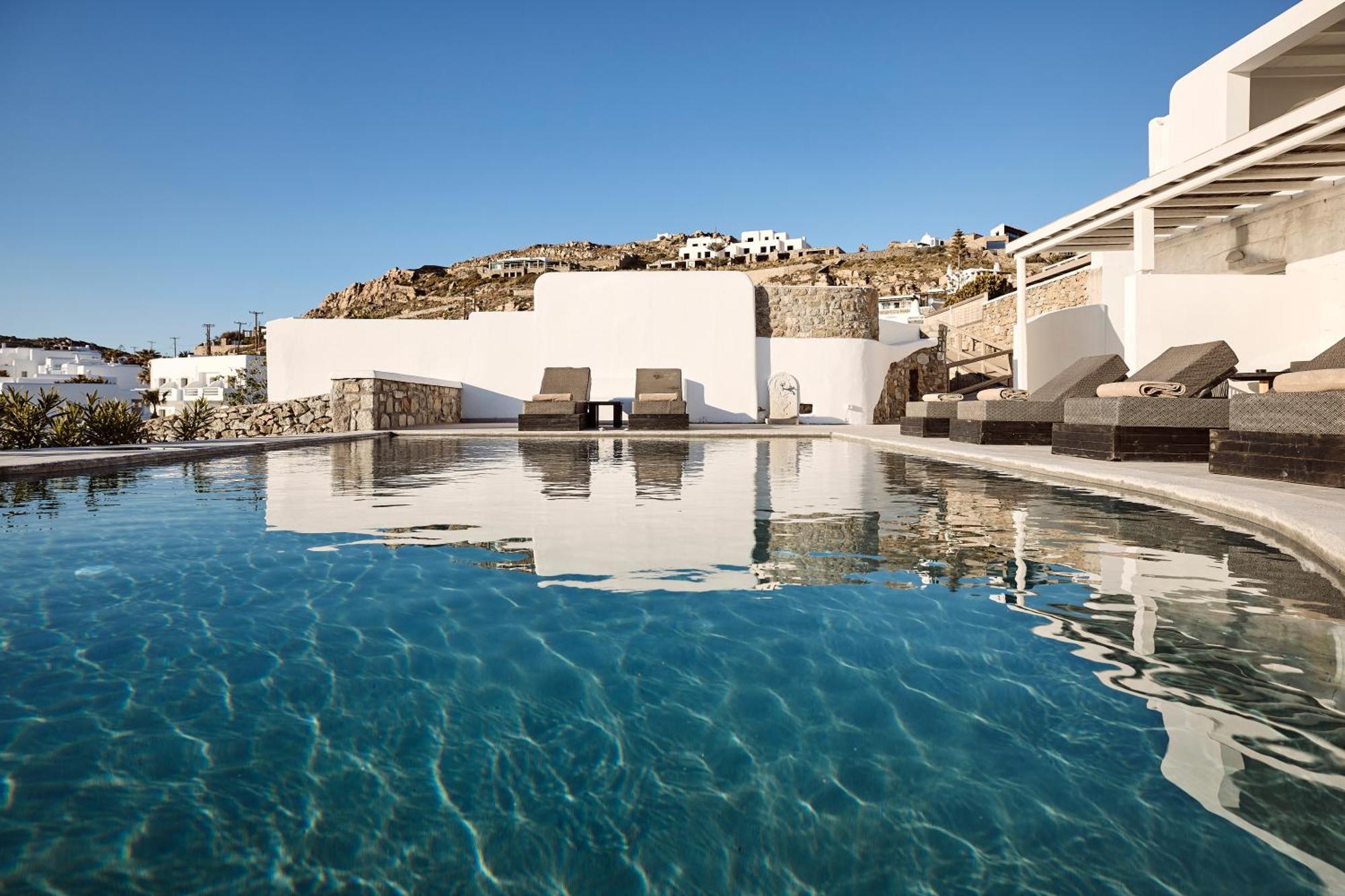 Amazon Mykonos Suites & Spa Agios Ioannis Diakoftis Exterior foto
