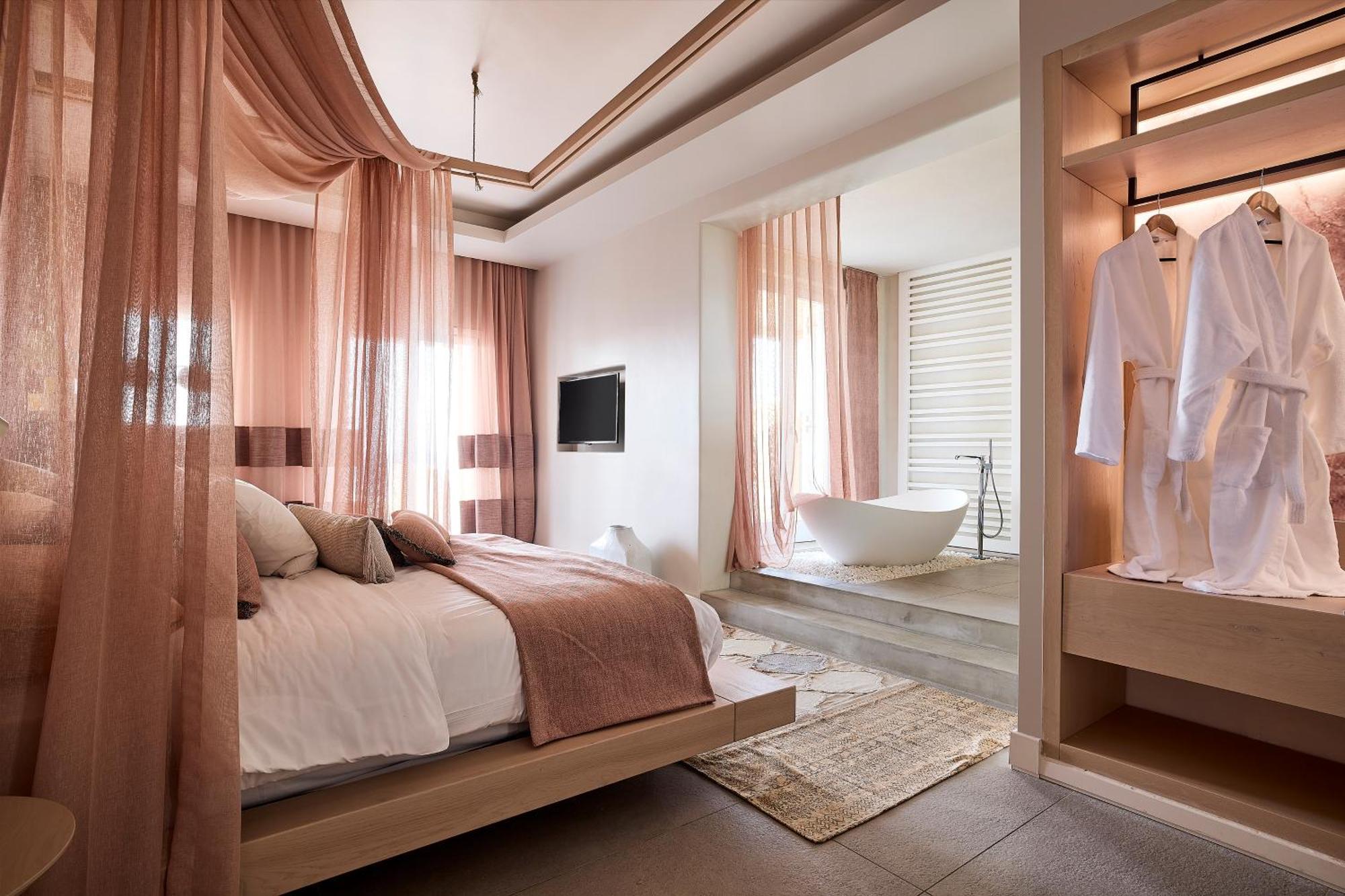 Amazon Mykonos Suites & Spa Agios Ioannis Diakoftis Exterior foto